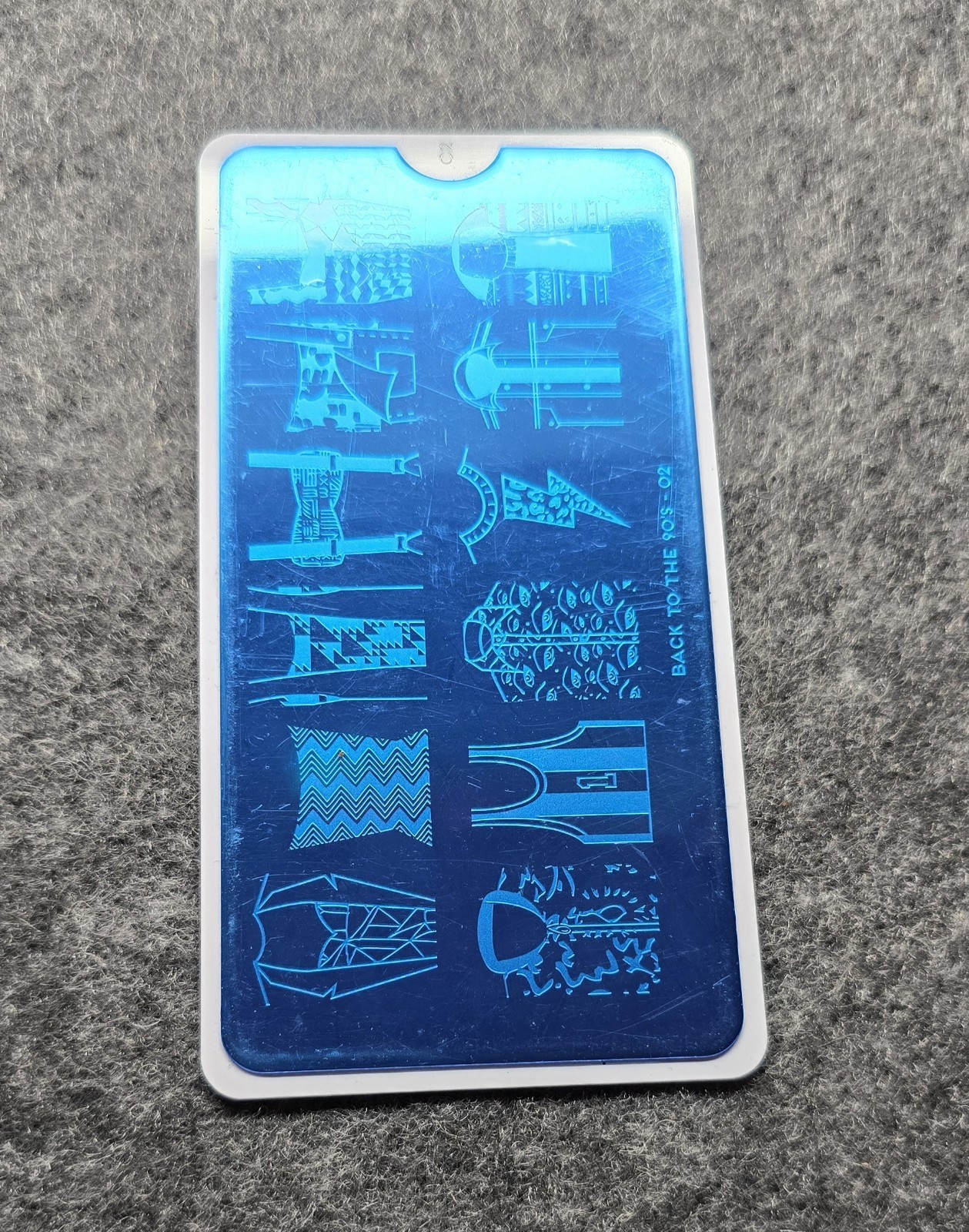 MoYou-London Back To The 90’s 02 Nail Stamping Plate Retro Outfits Clothes Shirt