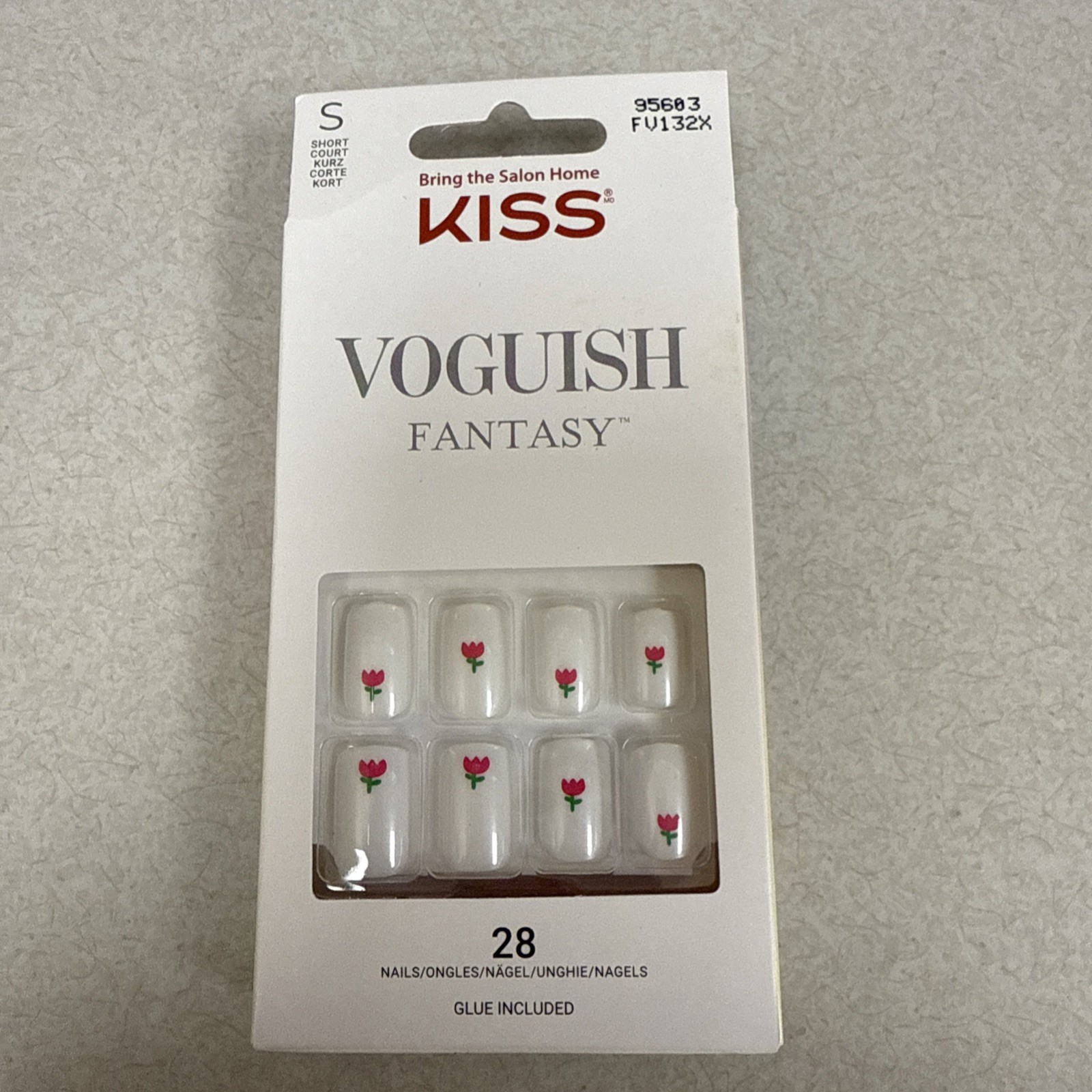 NIB KISS VOGUISH FANTASY Short Nails 95603 Glue Included