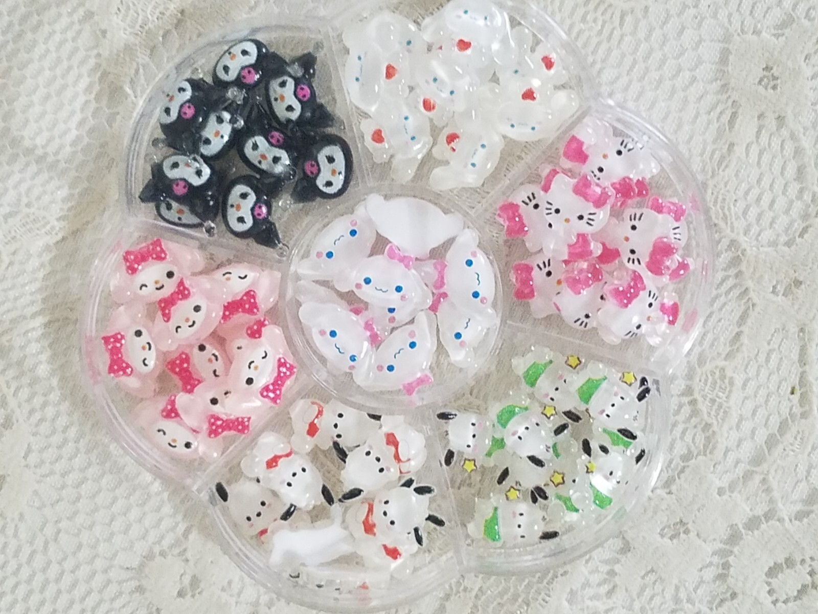 70 HELLO KITTY Kawaii 3D Nail Accents Friend Charms Decorations 7 Designs Case