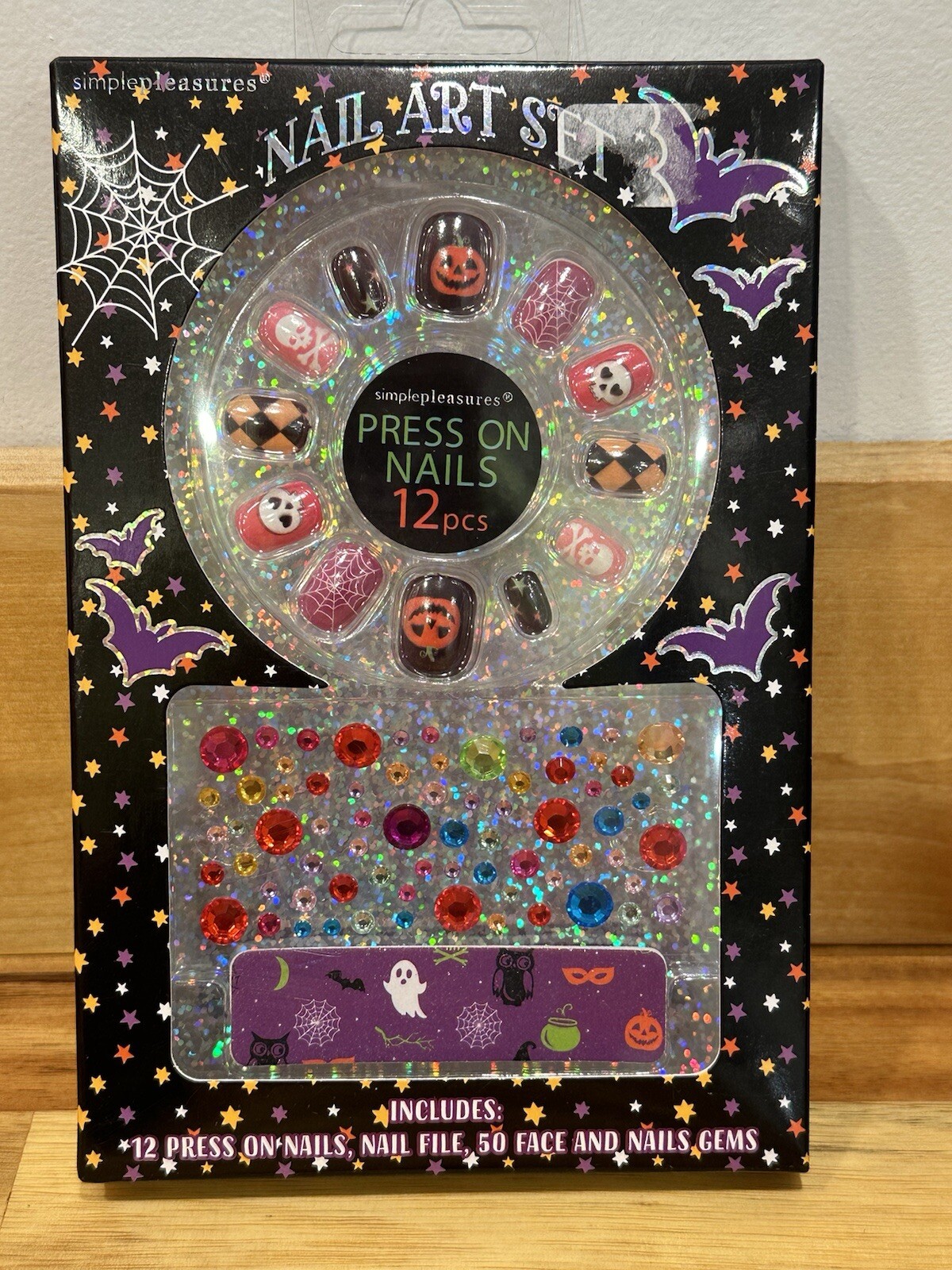 Simple Pleasures 12 Stick On Nail Piece Halloween Nail Art Set/New 50 Gems