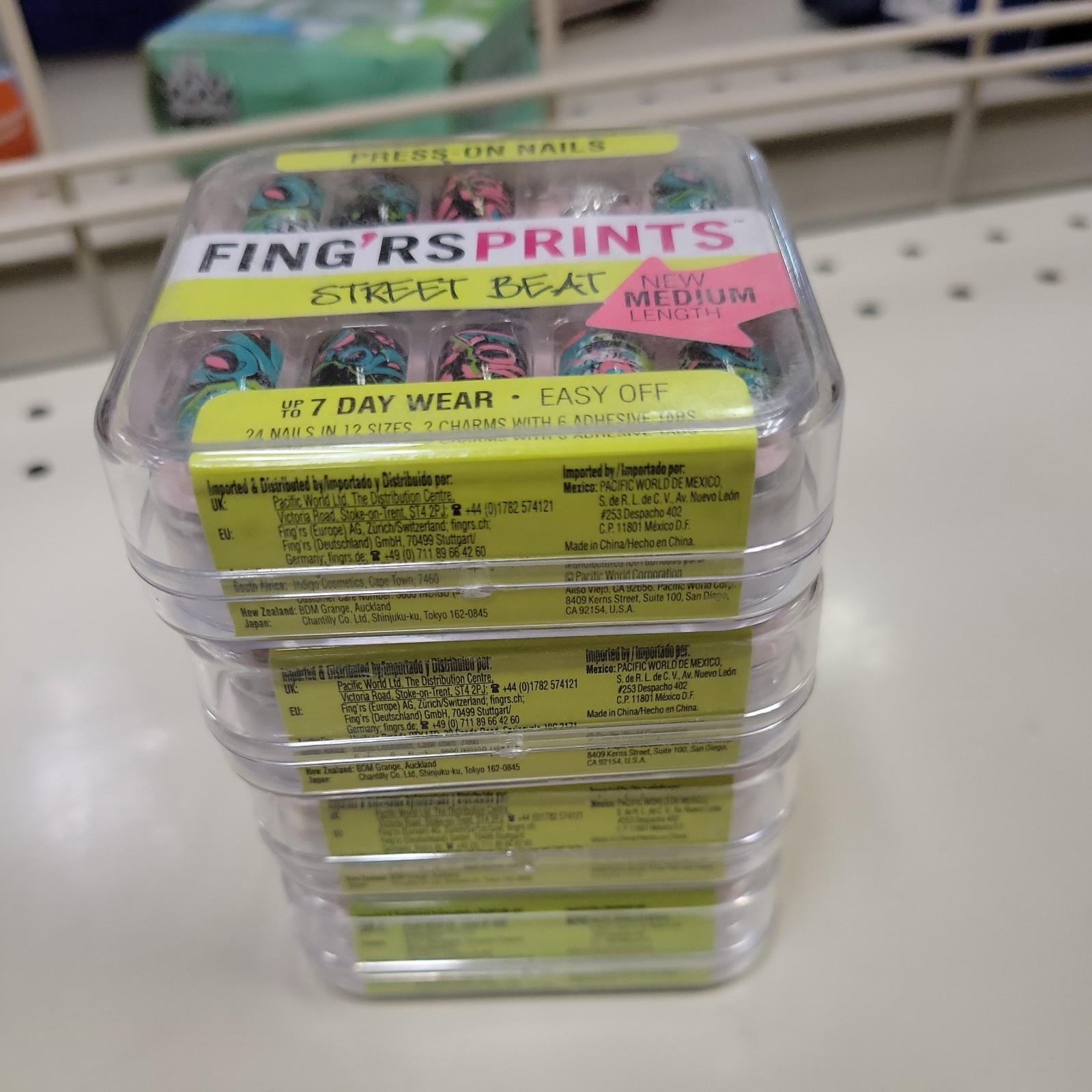 Pack of 4 Prints Street Beat Press-On Nails, Medium Length