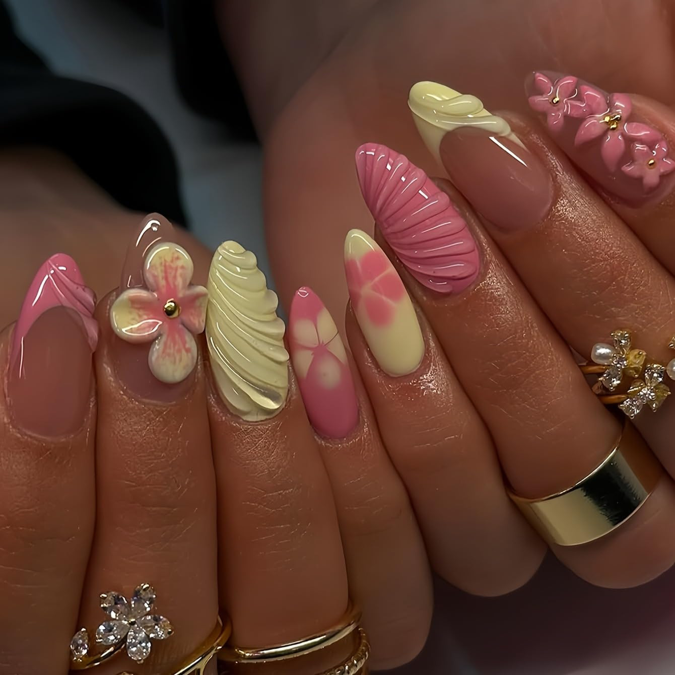 24Pcs Yellow French Tip Press on Nails Medium Almond Fake Nails with 3D Flower G