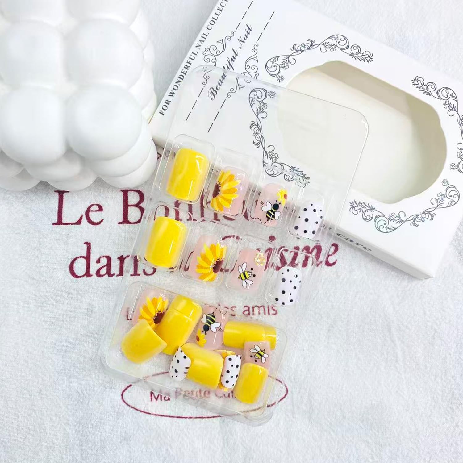 LWTZLW Summer Sunflower Press on Nails Medium Square False Nails Cute Bee Pol…