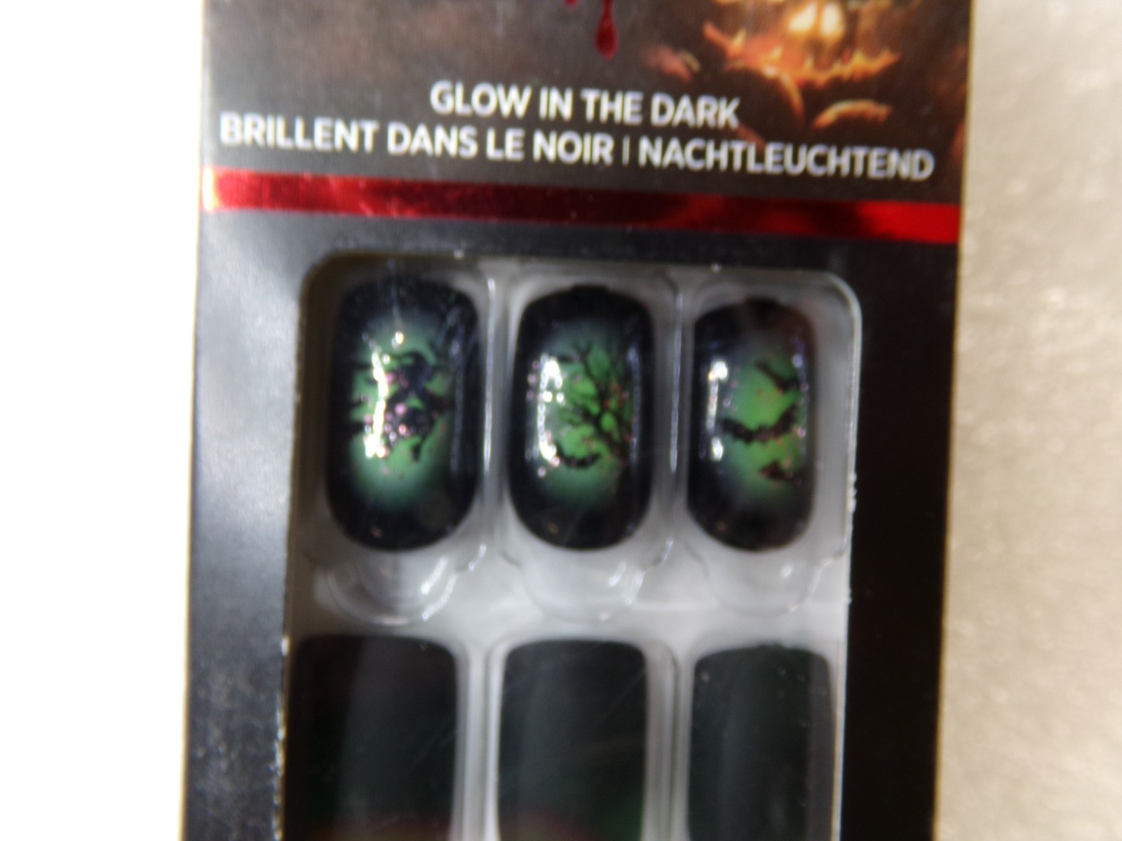 IMPRESS NAILS PRESS ON Medium – Black With Witch & Bats & Green Glitter
