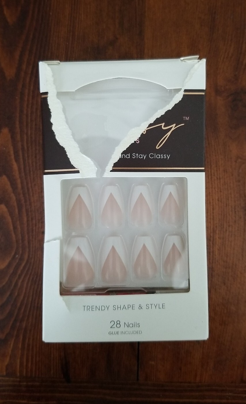 Kiss Classy Trendy Shape & Style, 28 Nails, Glue Included, *damaged package
