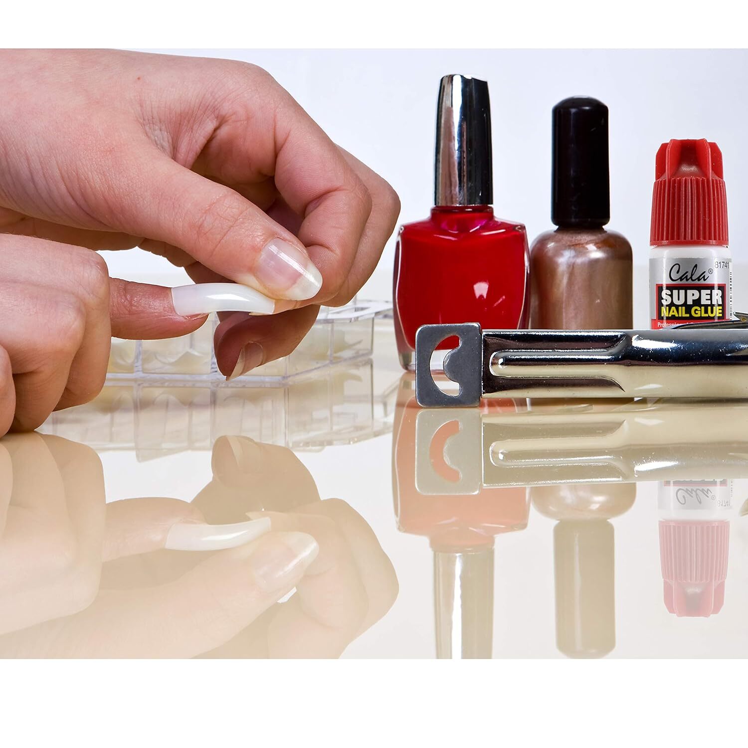 4 Super Nail Glue Professional Salon Quality Quick and Strong Liquid Adhesive