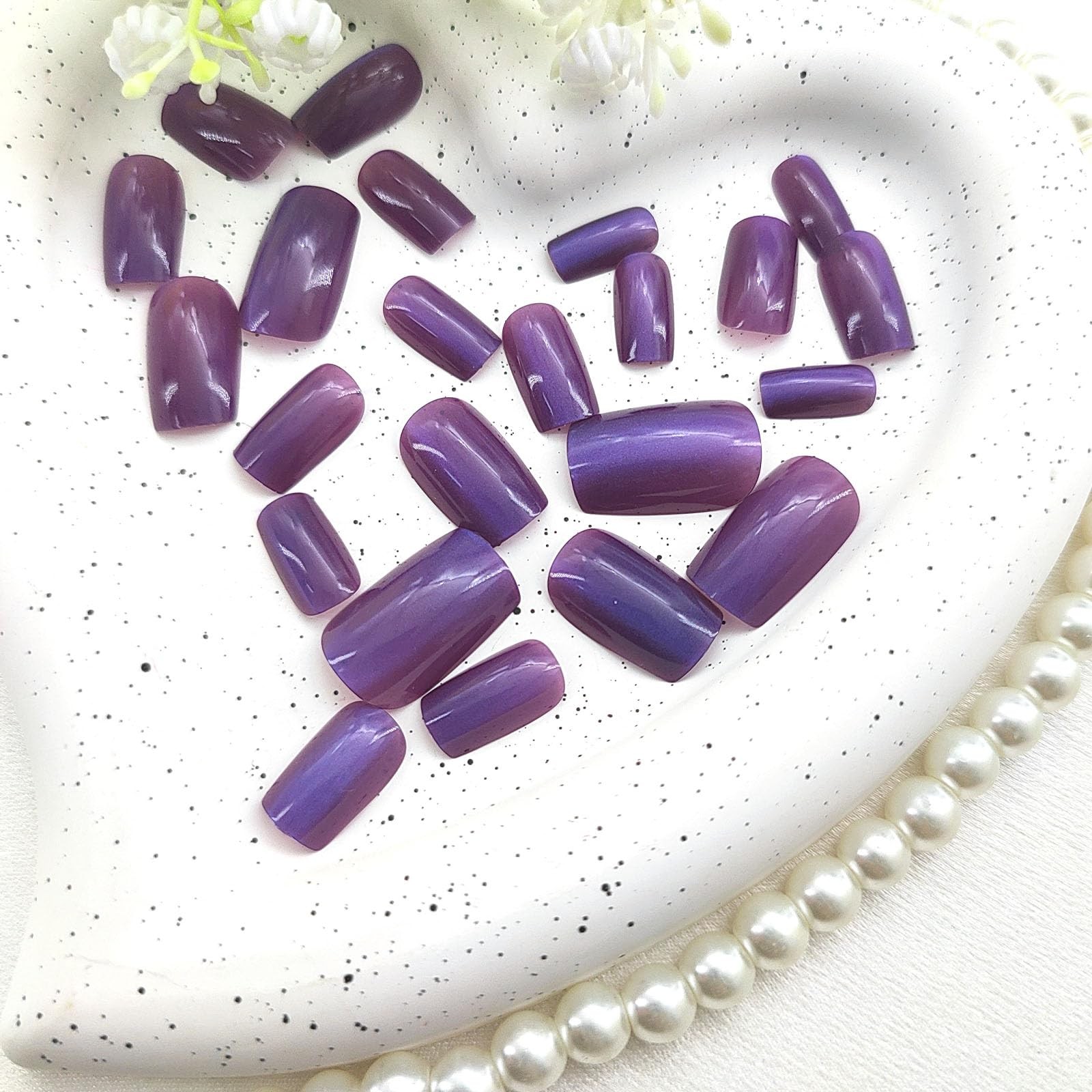 Dark Purple Press on Nails Mediumt Square Fake Nails Cat Dark Purple Cat Eye
