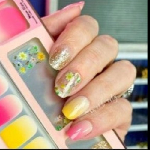Dashing Diva FLORAL AMBITION🌺🌷Glitter, Bright Pink,Yellow Ombré Nail Strips!