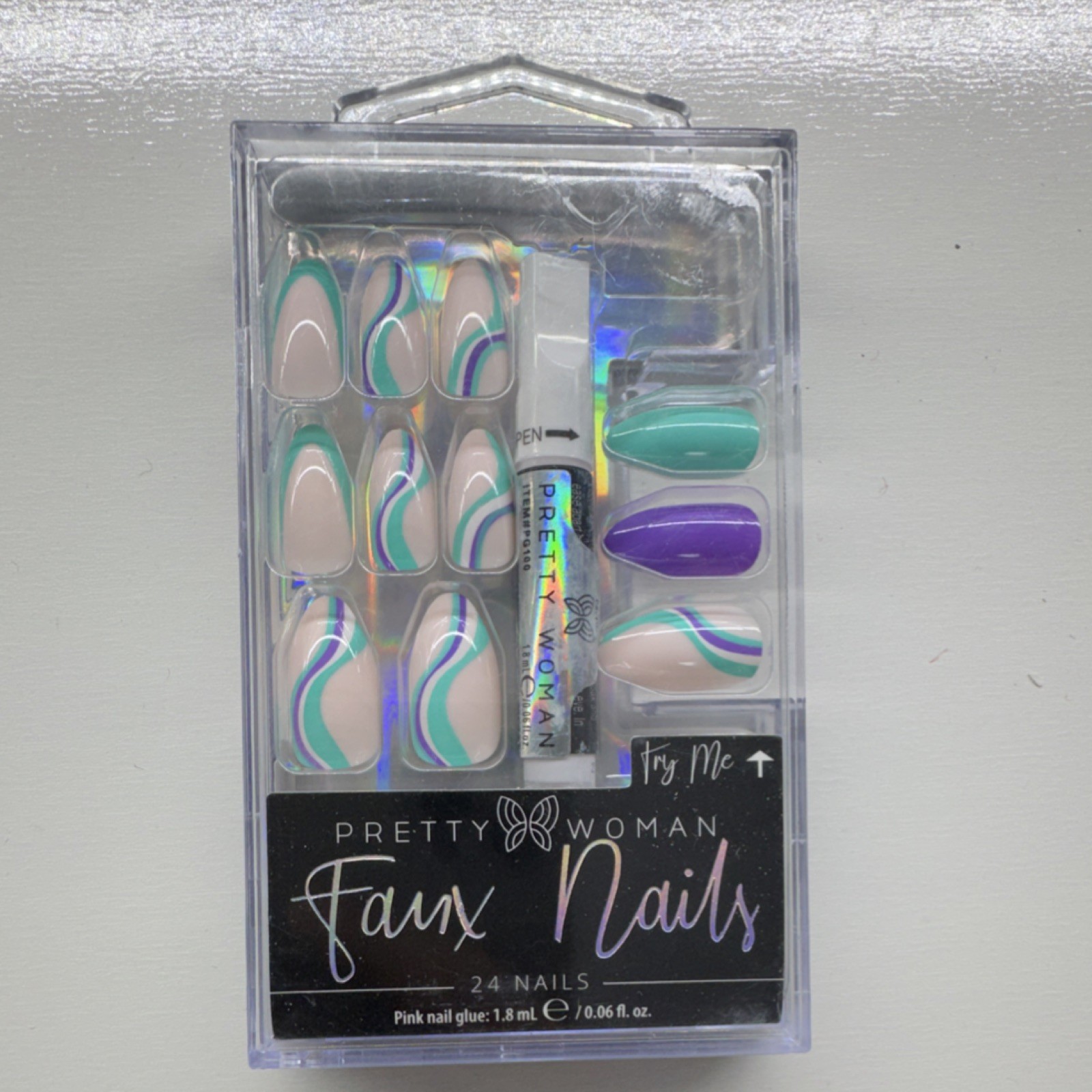 Pretty Woman Almond Multicolor Shiny 24 Press-On Nails Glue Included Full Cover