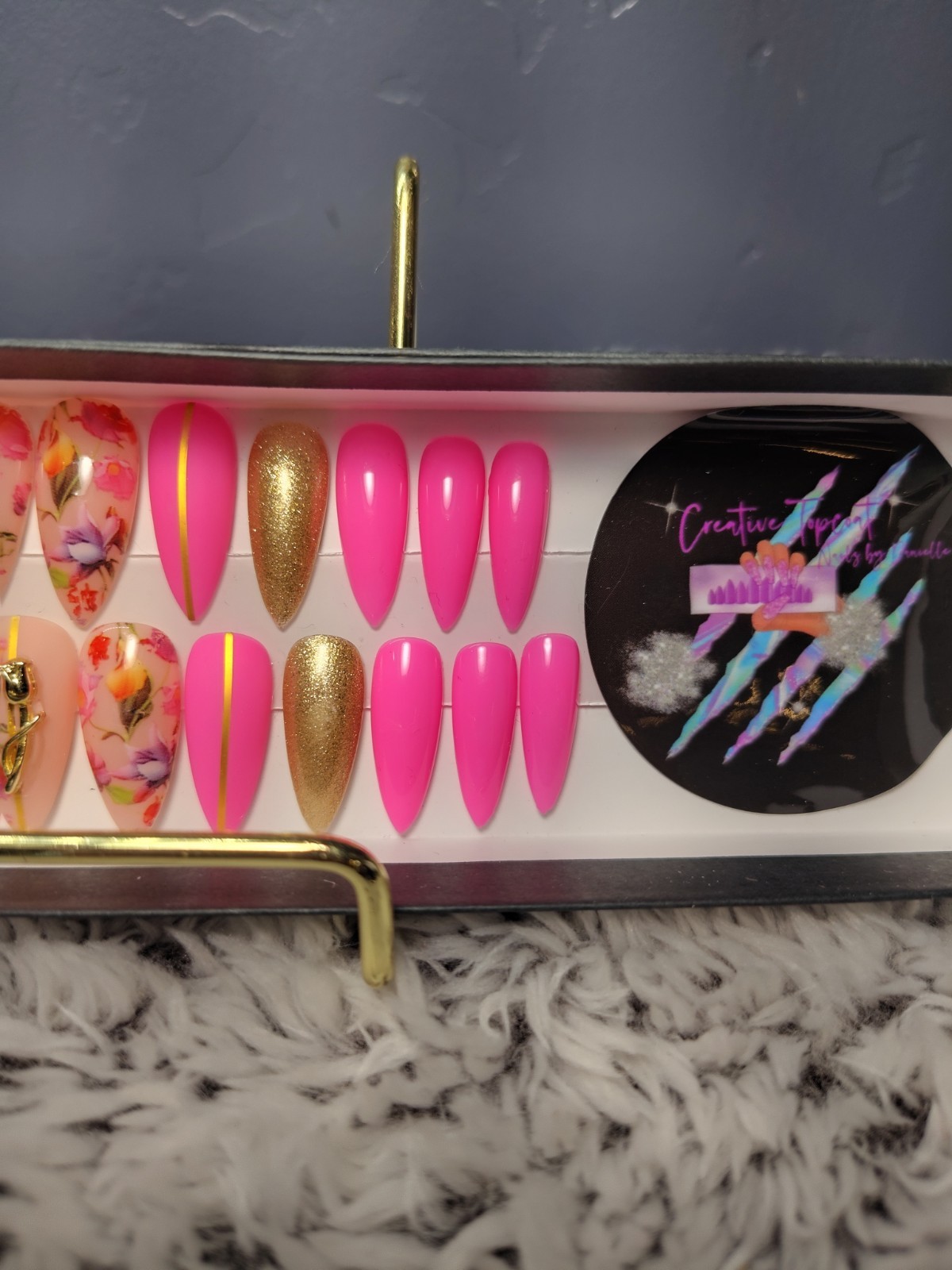 Handmade Nails. Full-set Short Stiletto