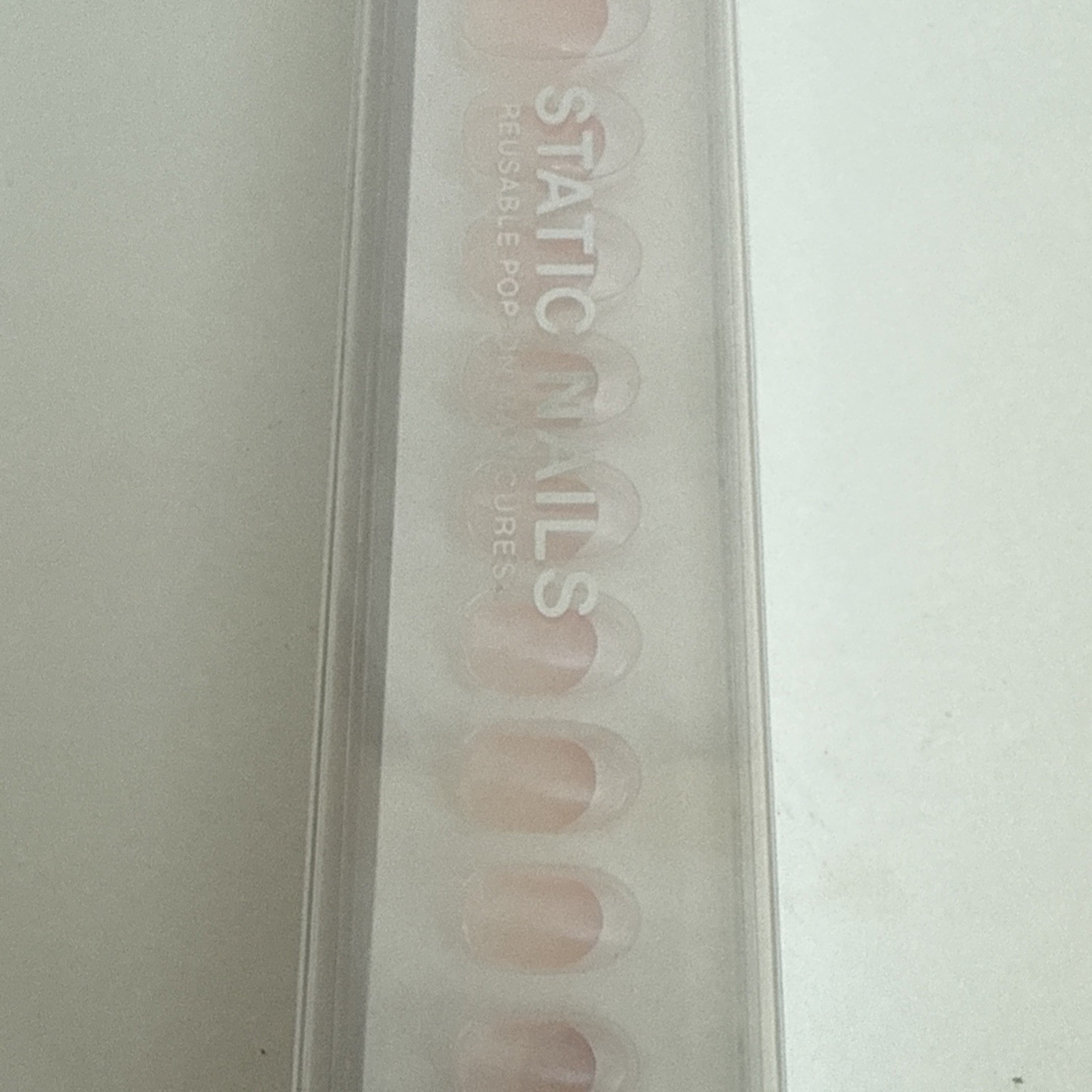 STATIC NAILS Reusable Pop-On Manicures In HOLO FRENCH ROUND