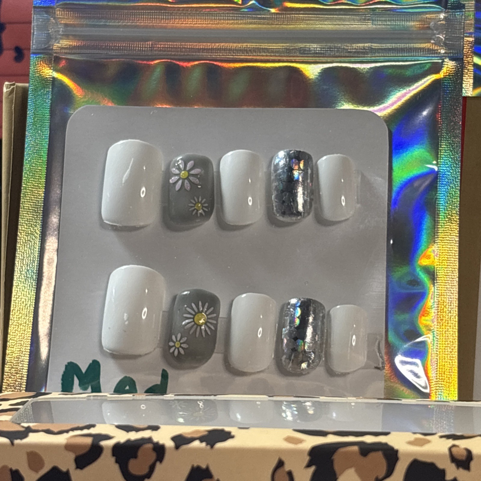 Press On Nails Medium Square-Nails full set whits&Silver size Medium