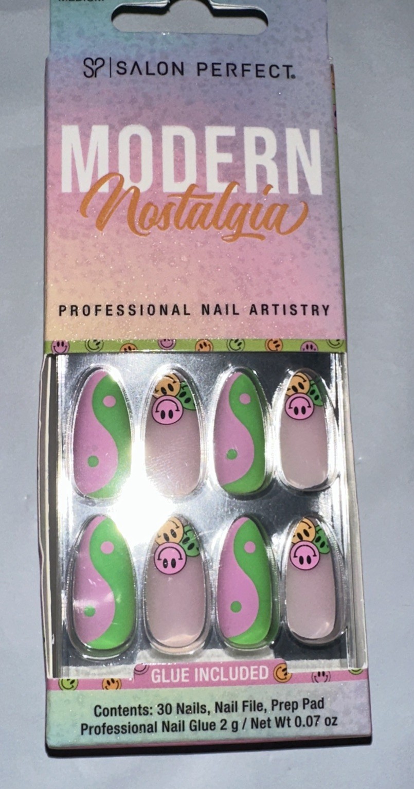 Salon Perfect Modern Nostalgia Press On Nails Ying Yang Medium Almond Shape