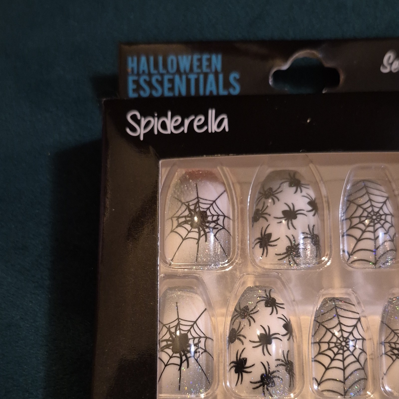 Spiderella 24pk Halloween Press-On Nails Spider Web & Spider Square Medium Shiny