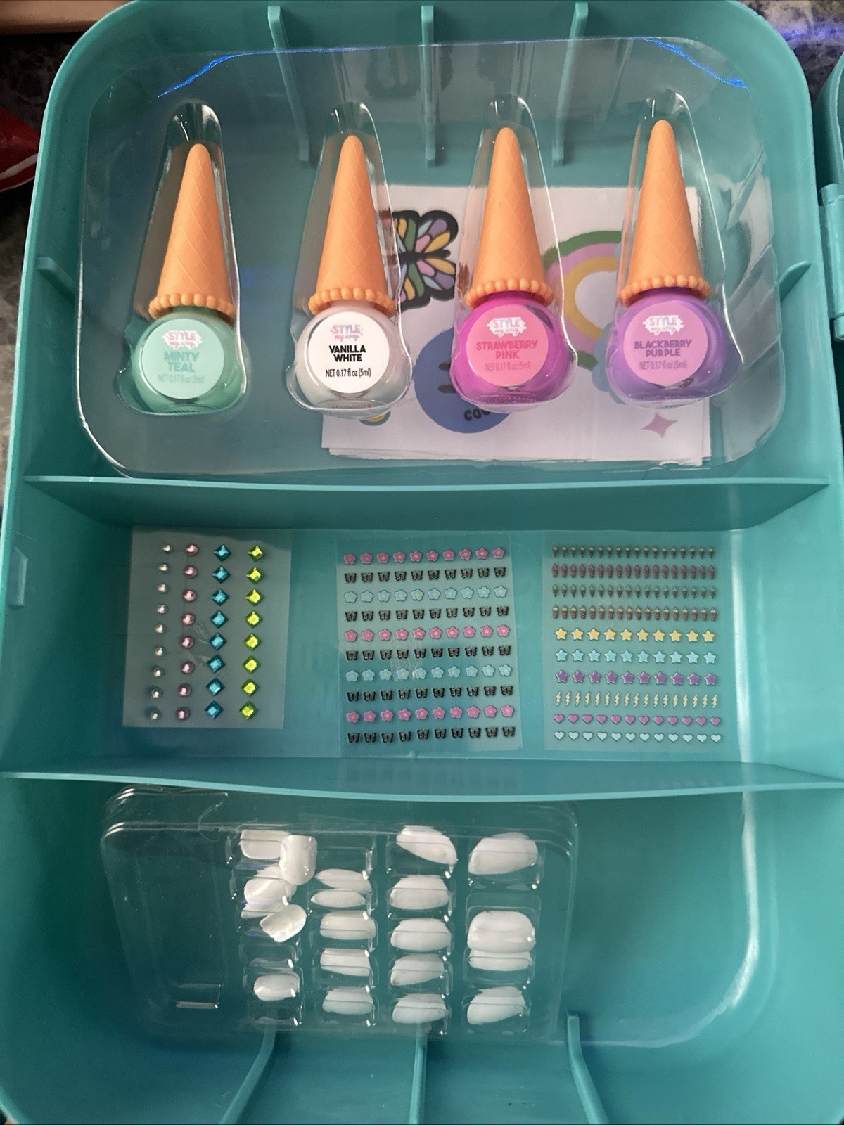 Kids Nail Polish Set, Non Toxic With Nails, Stickers, 4 Nail Polish, Stickers