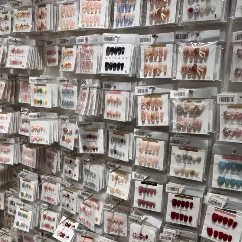 40 Piece Wholesale Mixed 40 Piece Nail Set, Reusable Fake Nails for Women