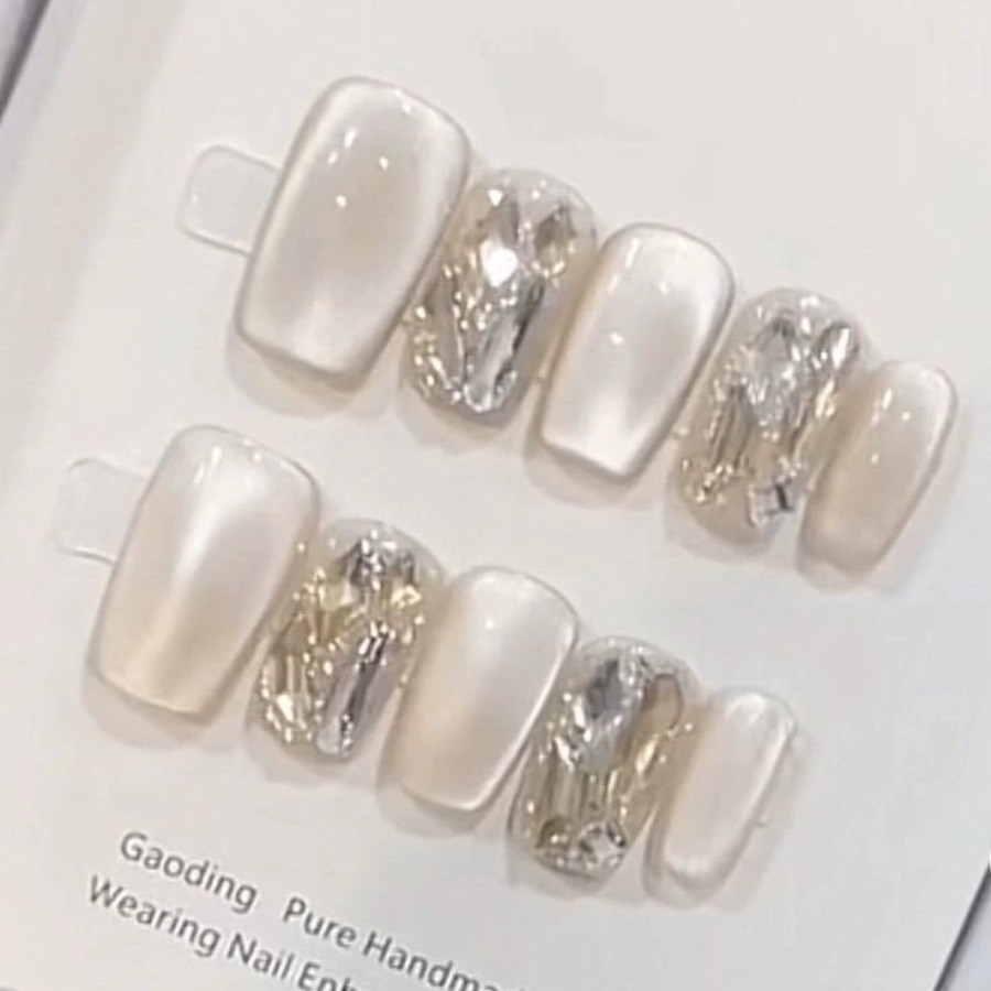 Handmade Press On Nails 10pc Pink Glitter Cat-Eye Design Oval Short Shape Glossy