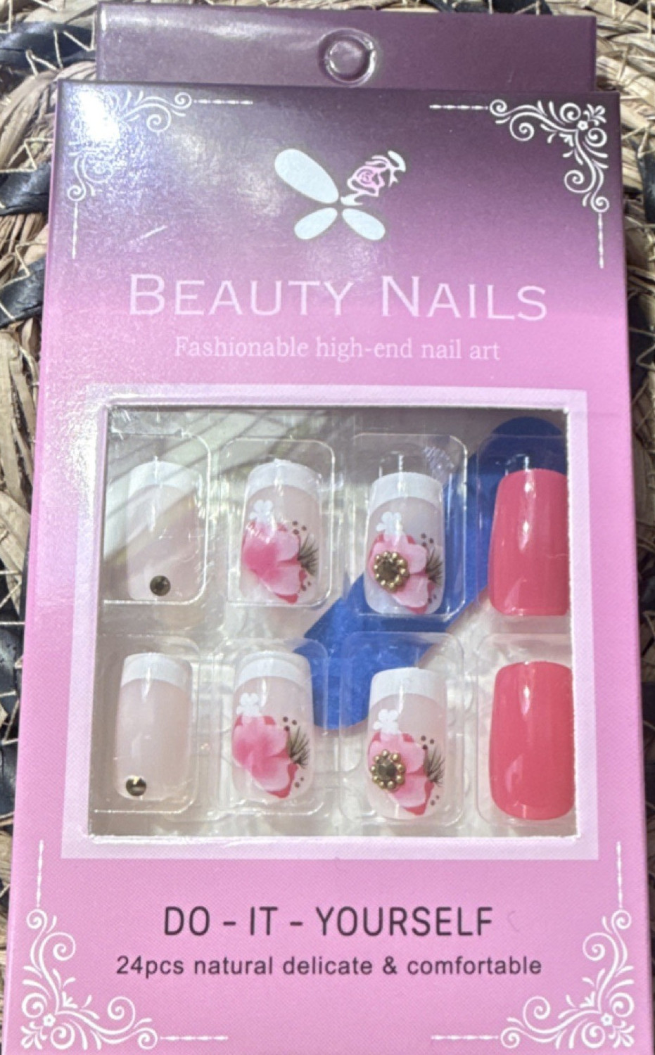 Beauty Nails 3D Flower Pink Nude Full Cover Pre-Designed Press-On Nails 24pcs
