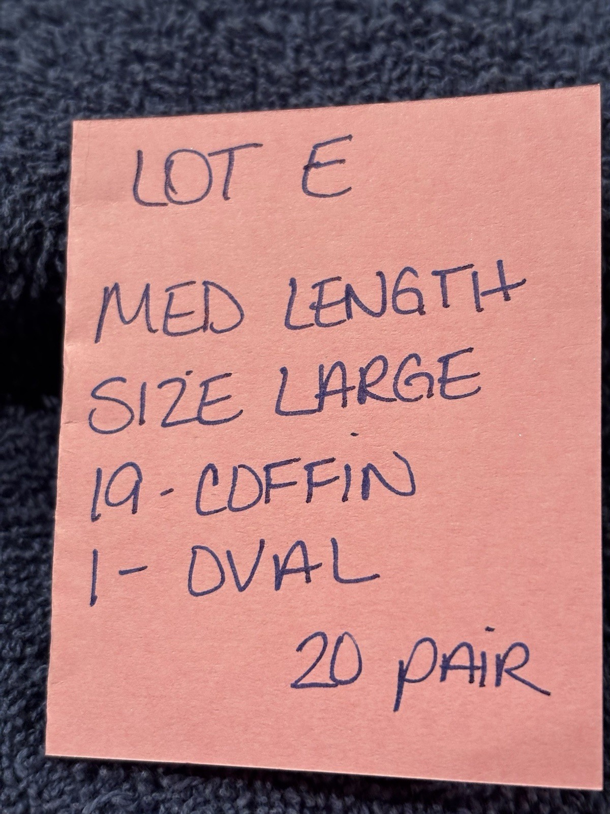 Press On Nails. Medium Length 19 Coffin Shaped Nails, 1 Oval. 20 Qty Size Large.