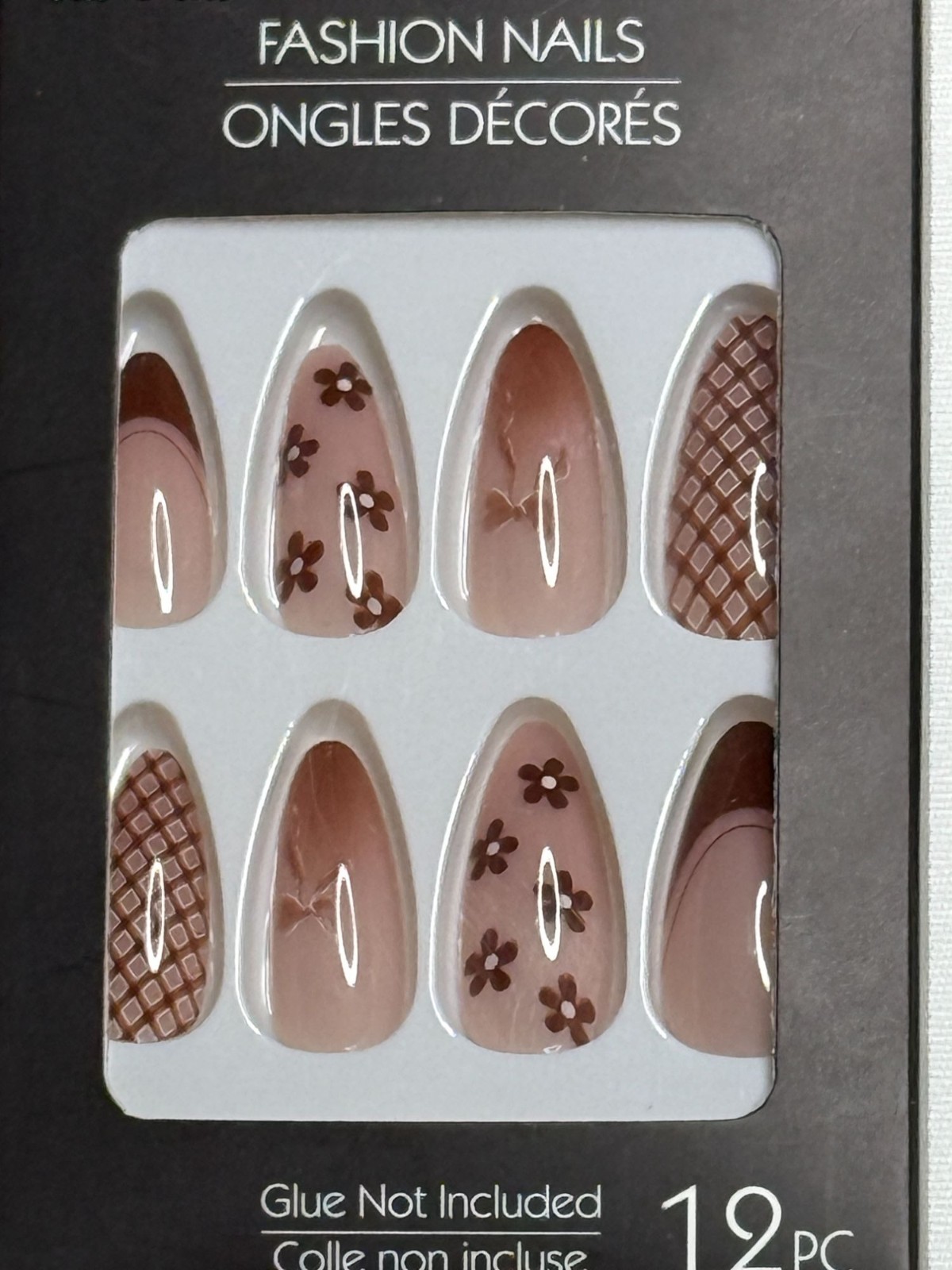 Ladybird Fashion Nails Press On False Nails Nude Brown Floral Plaid 12 Pc