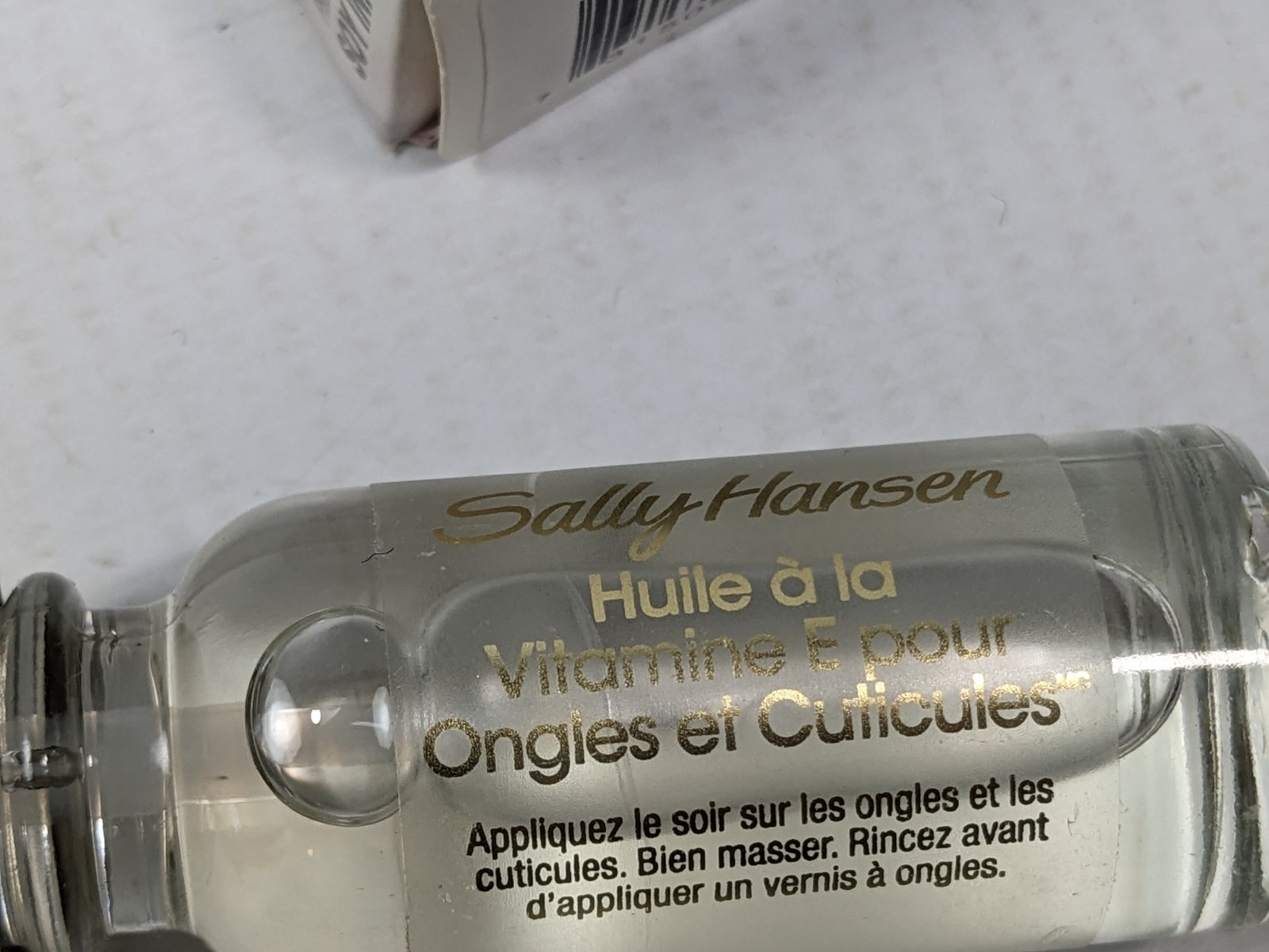 Impress Press-on KIM013 30 Nails Short plus a Sally Hansen Vitamin E Cuticle Oil
