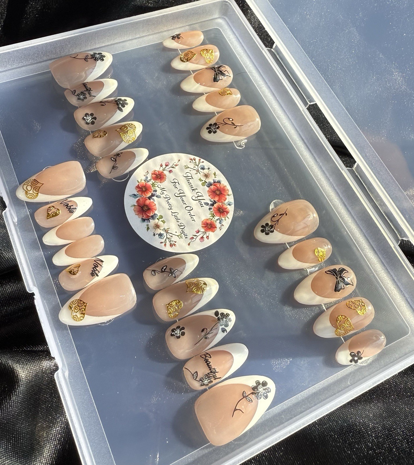 MyPrettyLittleDigits Natural French W/Blk flowers Nail Set Of 26~Free Gifts❣️