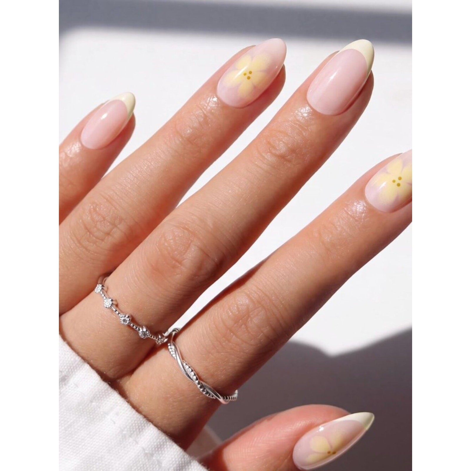 ohora Gel Press On Nails Bundle Set of 5 Nail Art Oval Red Pink White $100 Value