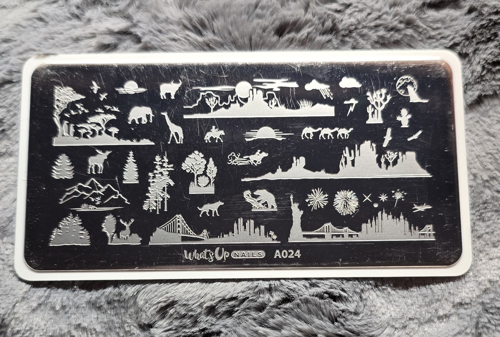 Whats Up Nails A024 Backlit Scenery Nail Stamp Plate City Safari Animals Dessert