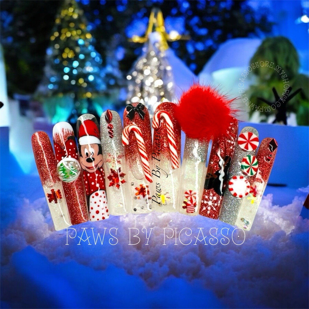 Christmas Disney Aquarium Nails Minnie Mouse