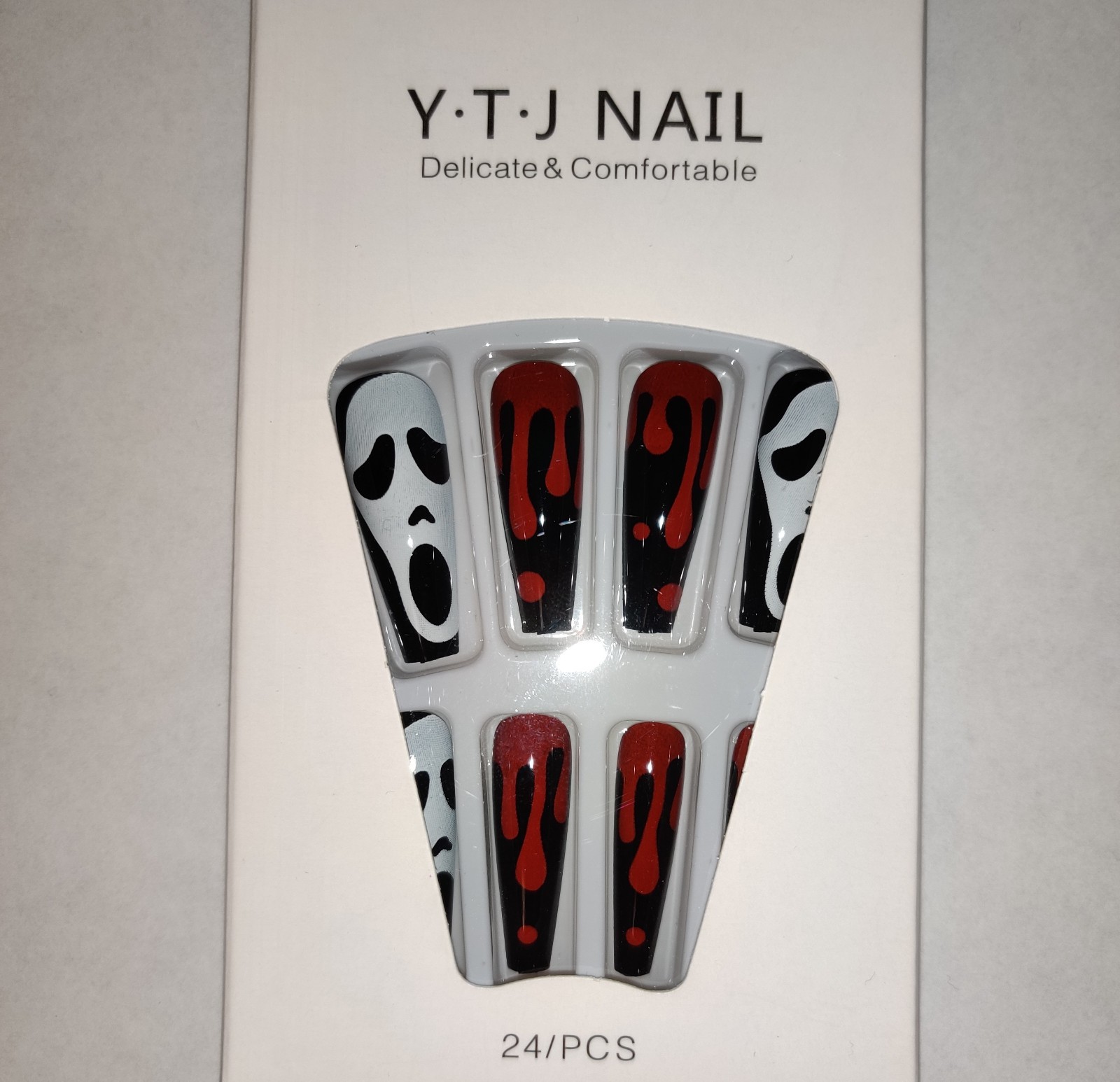 Ghost Face 4 Pair Set 24 Piece Press On Nails Halloween New In Box