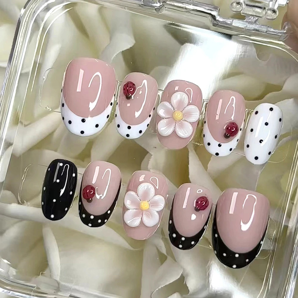 24Pcs Set French Tip Press On Nails Short Oval 3D Gel Flower Ladybug Polka Dot