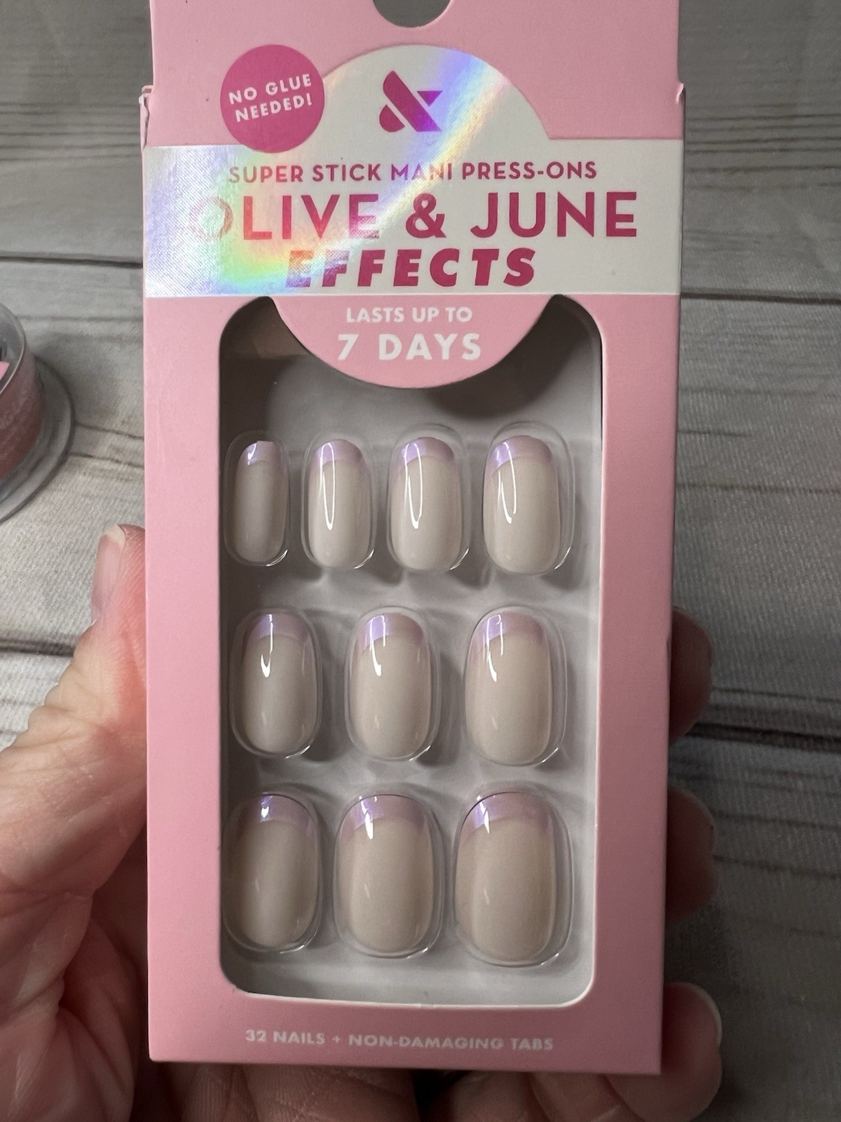 Olive and June Short/Medium Press-On Nails Bundle w/ Cuticle Oil