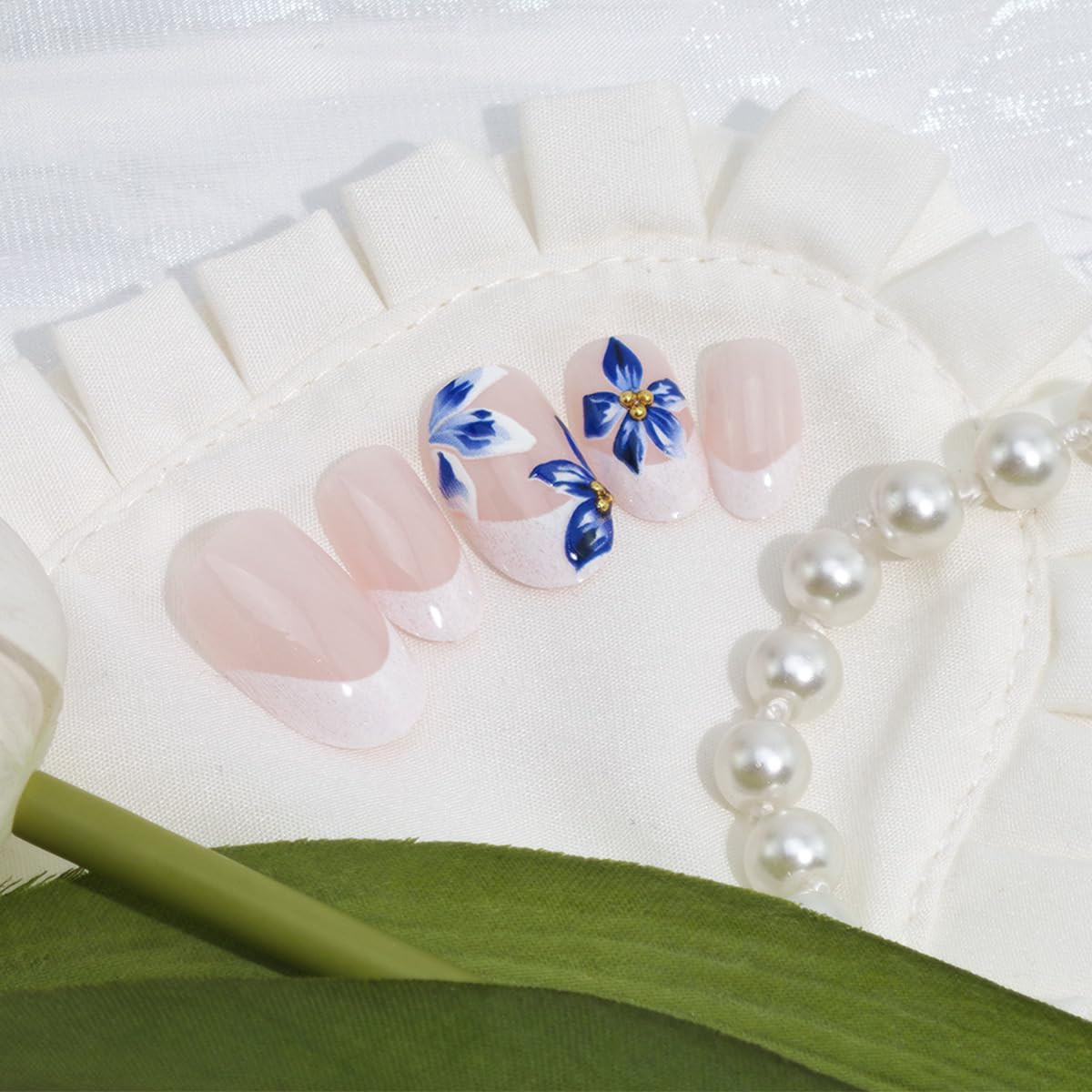 24Pcs Blue Flower Press on Nails Medium Almond Fake Nails with 3D Gold Rhineston