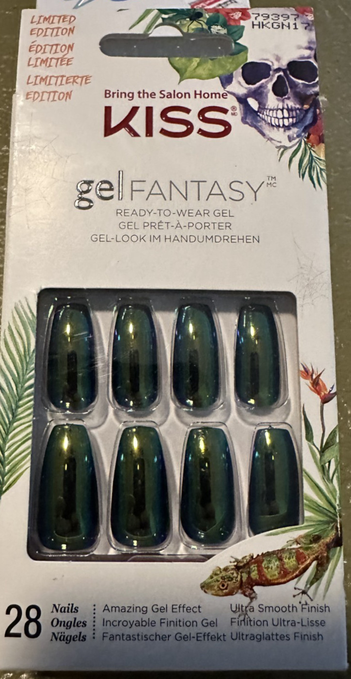 Kiss Nails Gel Fantasy Manicure Green Gloss Metallic square Limit Edition