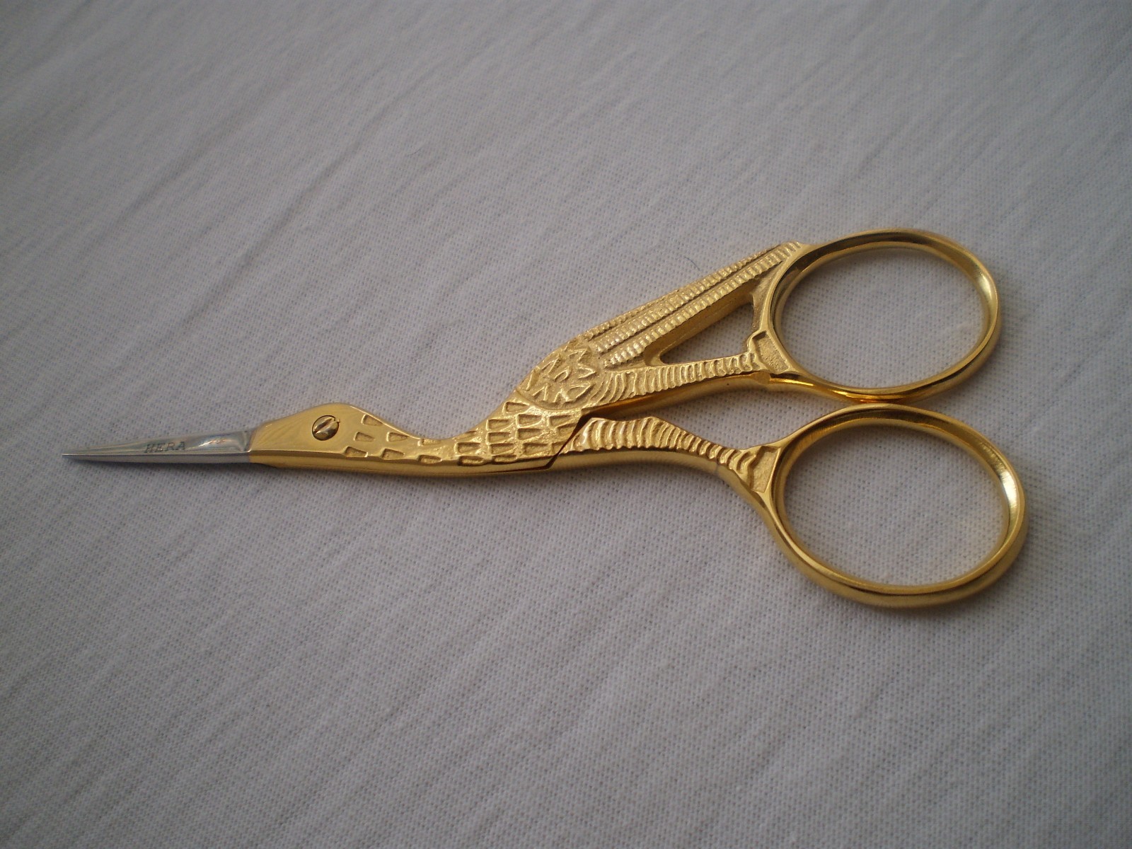 SEAGULL EMBROIDERY FANCY SCISSORS SIZE 3.5“ GOLD PLATED