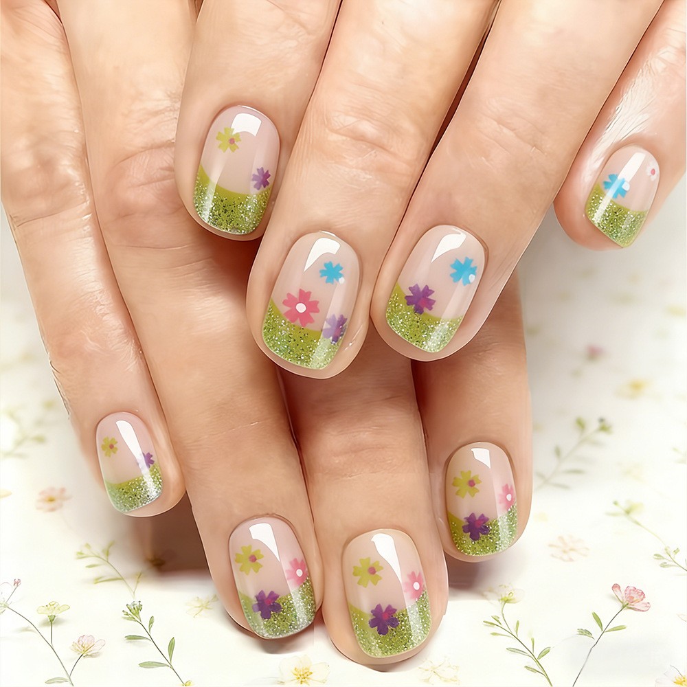 24pcs Green Clover French Press-On Nails. Detachable, Fresh & Festive for Women