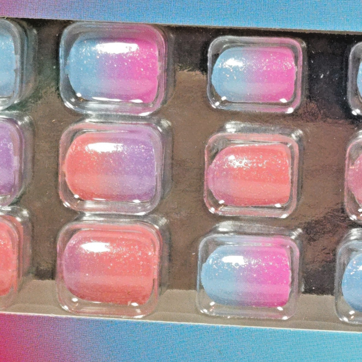 Townley Girl Press-on Nail Art 12 Pieces Pastel Rainbow Colors Pre-Glued Age 3+