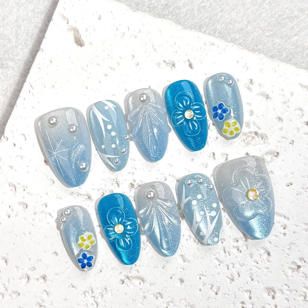 30Pcs Handmade Press on Nails Short Almond Shape Glue on Nails 3D Flower Pearl F