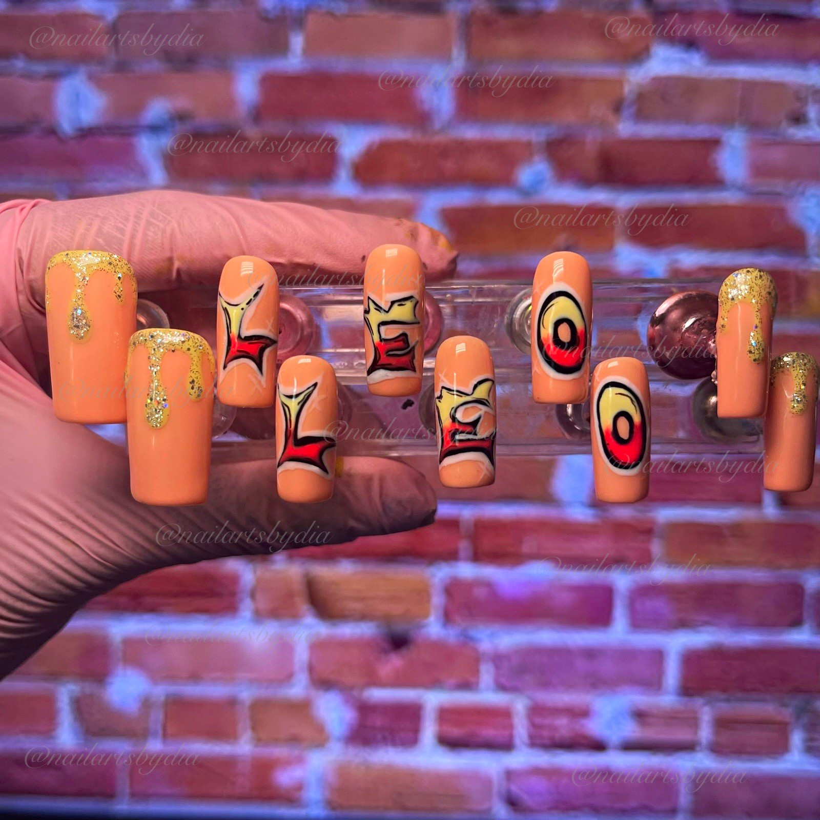 Nail Arts by Dia Long Square Press-On Nails Peach Gold Glitter Pre-Designed Set