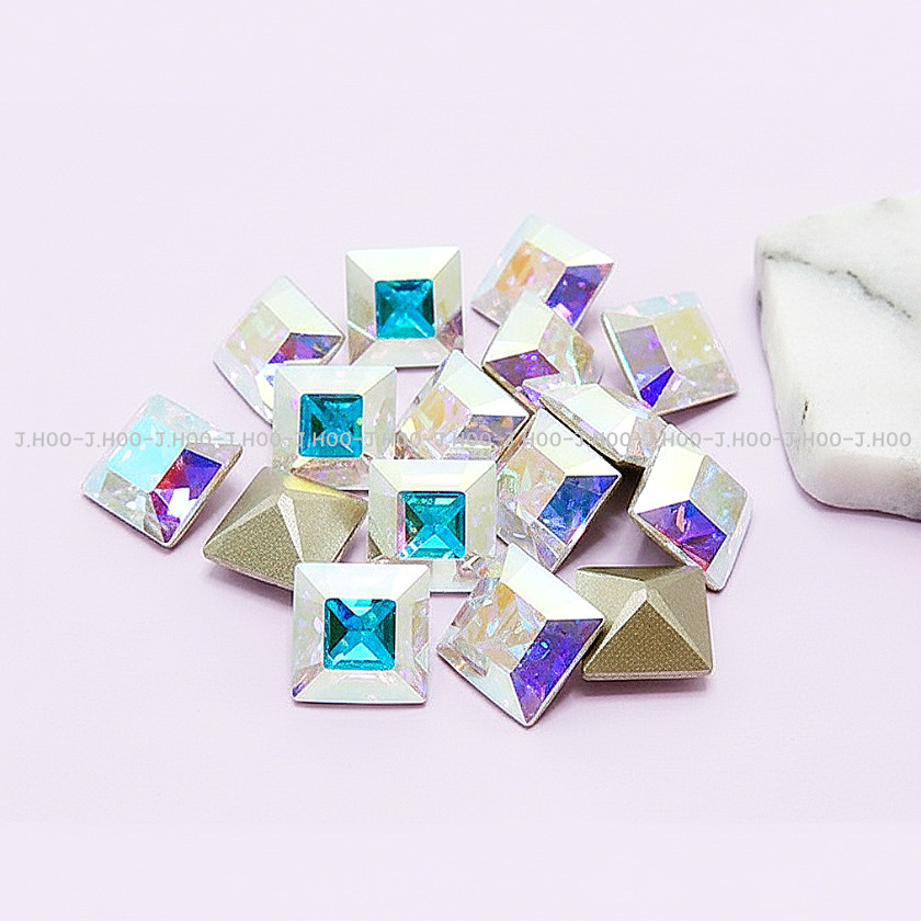 Swarovski 4428 XILION Square Fancy Stone 4mm (10pcs)
