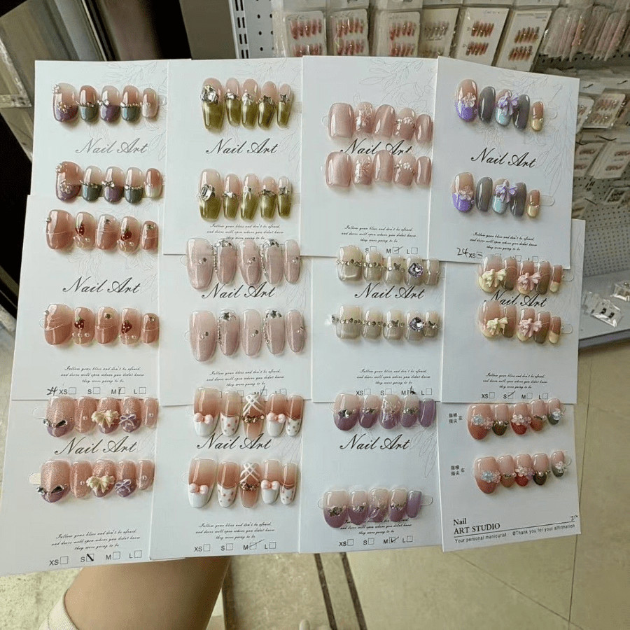 20 Pieces of Sweet and Luxurious Press in Nail Mix Set – Multiple Styles