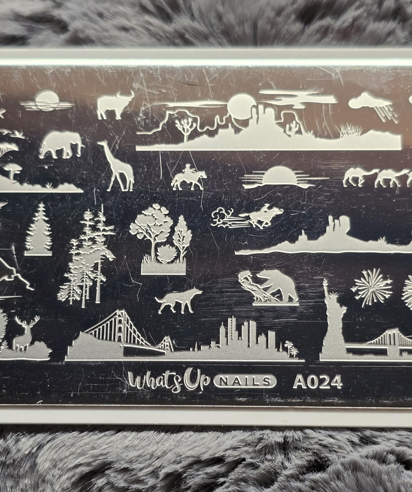 Whats Up Nails A024 Backlit Scenery Nail Stamp Plate City Safari Animals Dessert
