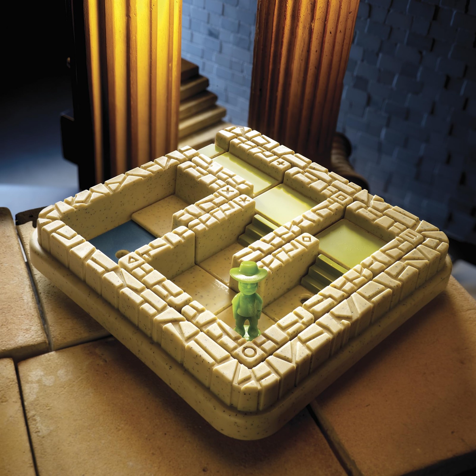 SmartGames Temple Trap 9.45 inches x 6.69 x 1.77 inches, Multicolor