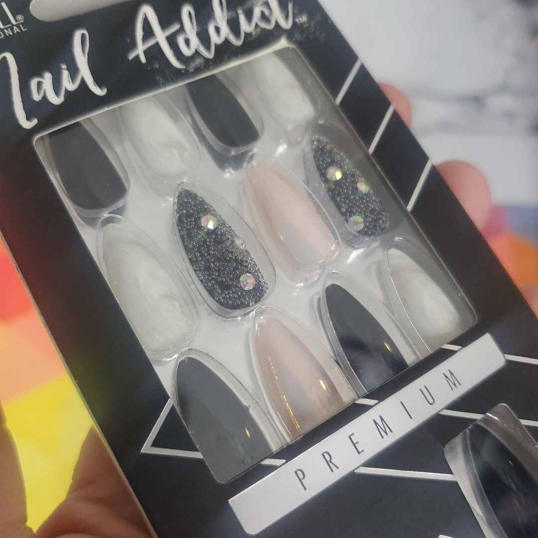 Ardell Professional Nail Addict Premium Set~ Marble & Diamonds! ~ 28 Nails NEW