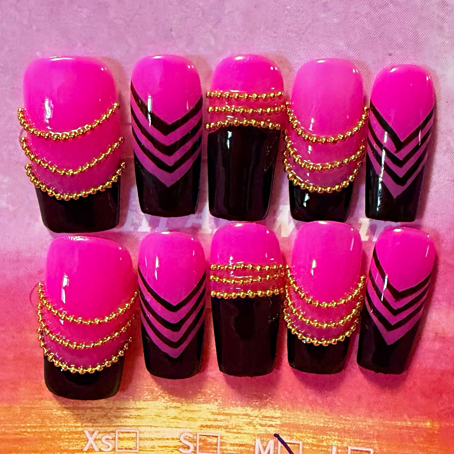 Pink/Black/Gold 3D Chevron Square Press-On Nails Set, Short, size medium