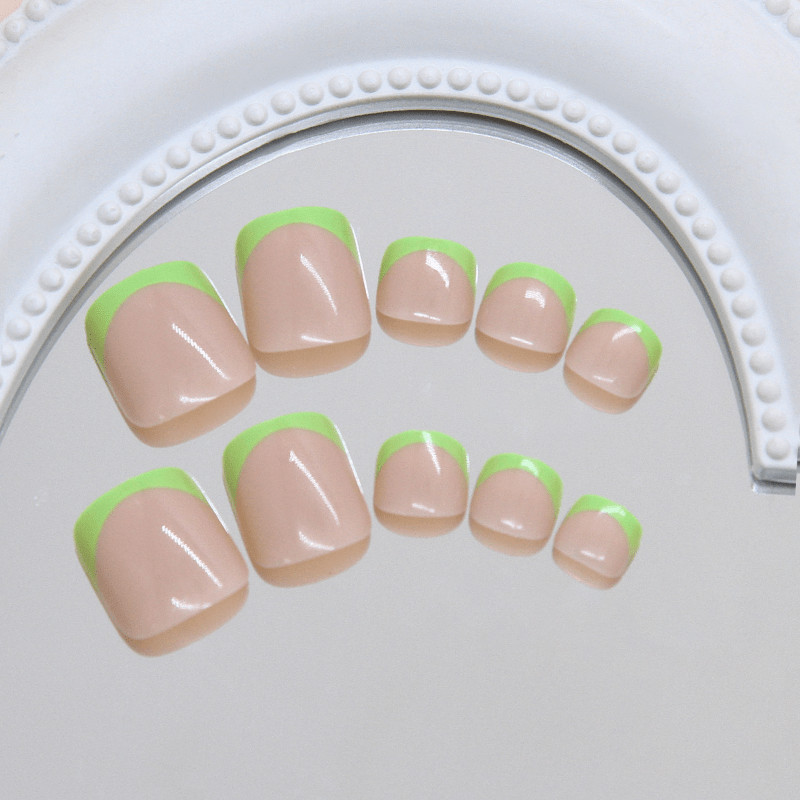 48pcs Short Square Press on Toe Nails, Light Green French Tip Nude Base Nails