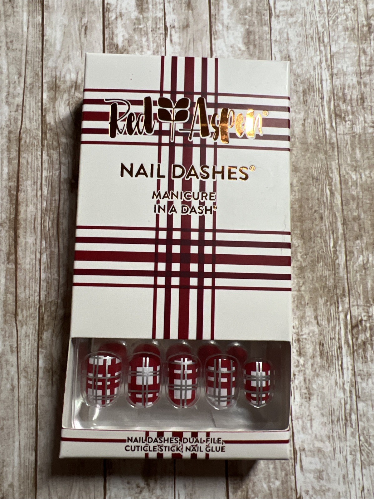 Red Aspen Press On Short Square Shiny Plaid Posh Plaid, Perlette ❤️