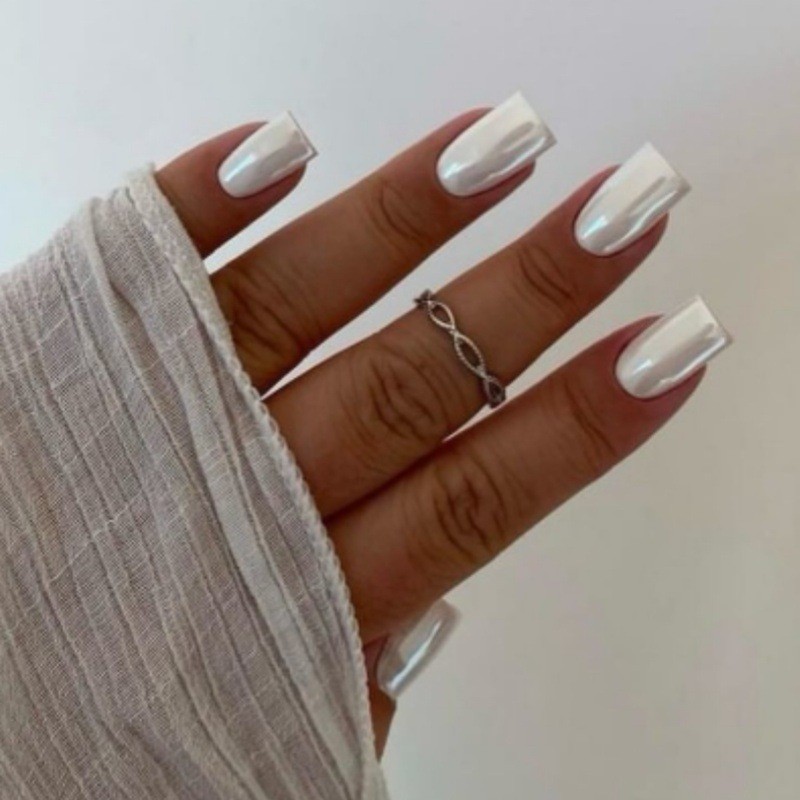 48Pcs-Medium Square Glossy Shiny White Chrome Press on Nails Set