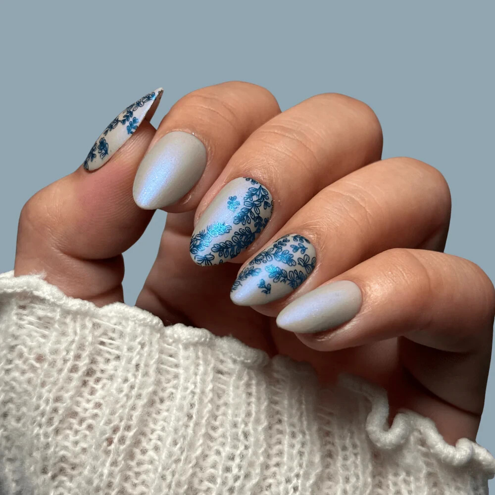 ❄️🎿⛄🏂MANIOLOGY M511 WINTER BOTANICAL NAIL STAMPING PLATE! Make An Offer! 💫