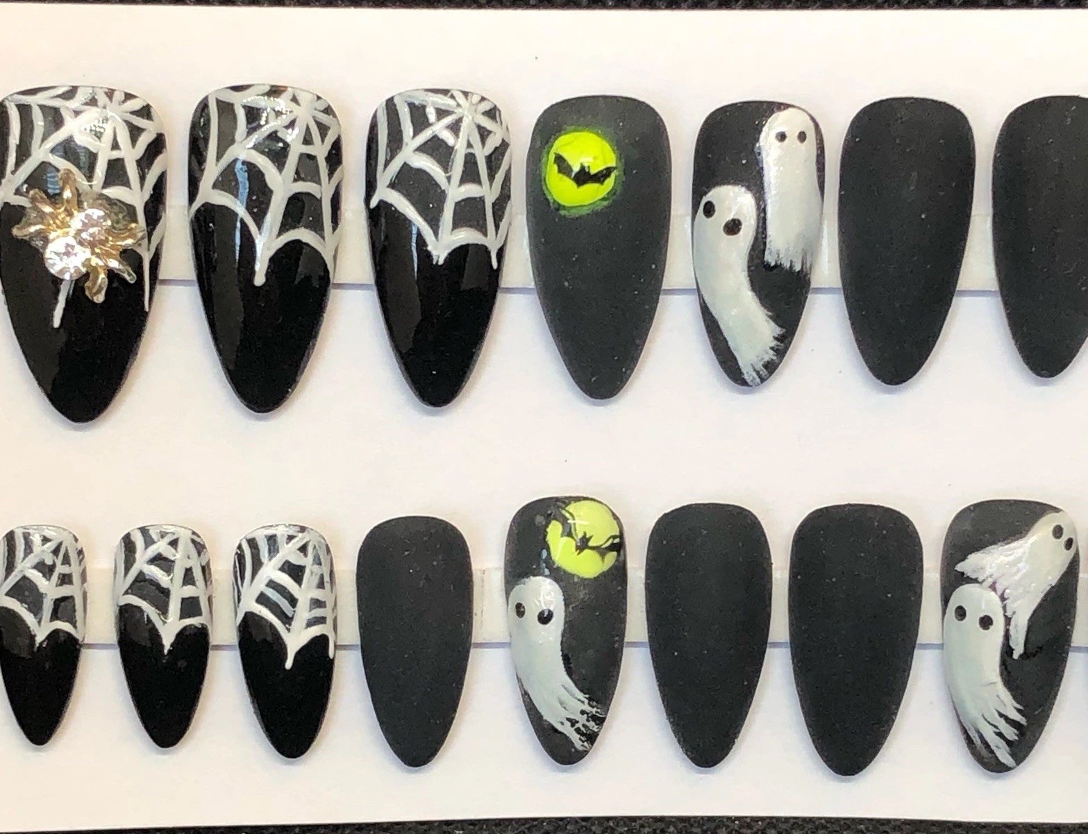 Handmade Custom Press On Nails Med Almond Ghosts Spiders Black Halloween Nails